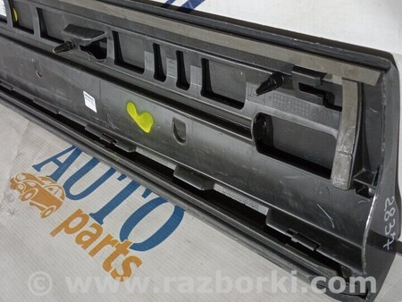 ФОТО Молдинг двері задньої лівої для Audi (Ауди) Q2 Киев