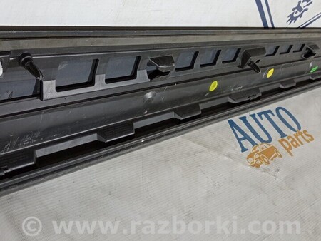 ФОТО Молдинг двері передньої лівої для Audi (Ауди) Q2 Киев