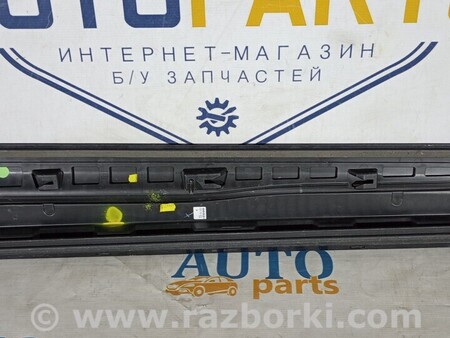 ФОТО Молдинг двері передньої лівої для Audi (Ауди) Q2 Киев