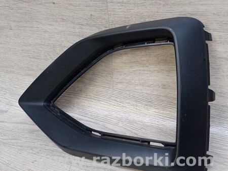 ФОТО Накладка Рамка Заглушка противотуманных фар бампера переднего для Audi (Ауди) Q2 Киев