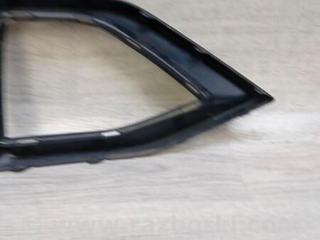 ФОТО Накладка Рамка Заглушка противотуманных фар бампера переднего для Audi (Ауди) Q2 Киев