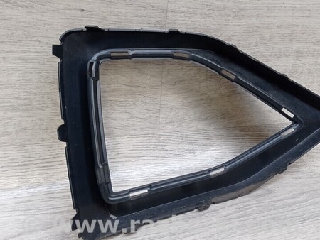 ФОТО Накладка Рамка Заглушка противотуманных фар бампера переднего для Audi (Ауди) Q2 Киев