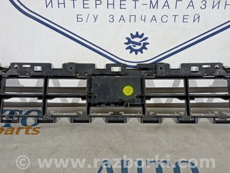 ФОТО Підсилювач решітки бампера переднього для Audi (Ауди) Q2 Киев