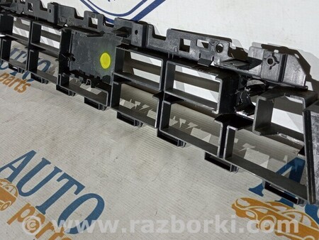 ФОТО Підсилювач решітки бампера переднього для Audi (Ауди) Q2 Киев