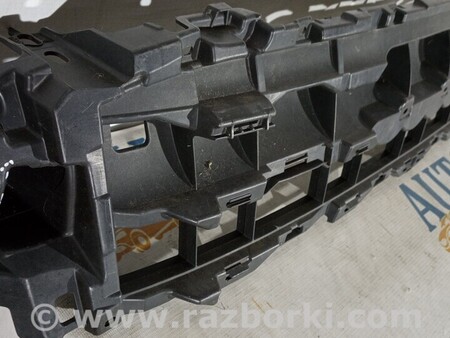 ФОТО Підсилювач решітки бампера переднього для Audi (Ауди) Q2 Киев