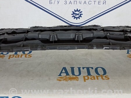 ФОТО Підсилювач решітки бампера переднього для Audi (Ауди) Q2 Киев