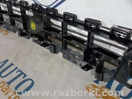 ФОТО Решітка бампера переднього для Audi (Ауди) Q2 Киев