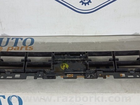 ФОТО Решітка бампера переднього для Audi (Ауди) Q2 Киев