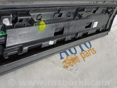 ФОТО Молдинг двері задньої правої для Audi (Ауди) Q3 8U, 8UB (06.2011-03.2019) Киев