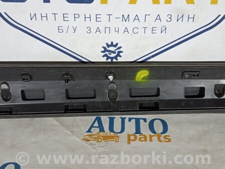 ФОТО Молдинг двері передньої лівої для Audi (Ауди) Q3 8U, 8UB (06.2011-03.2019) Киев