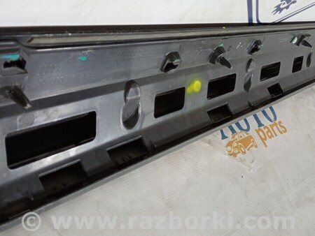 ФОТО Молдинг двері передньої лівої для Audi (Ауди) Q3 8U, 8UB (06.2011-03.2019) Киев