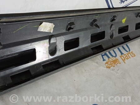 ФОТО Молдинг двері передньої лівої для Audi (Ауди) Q3 8U, 8UB (06.2011-03.2019) Киев