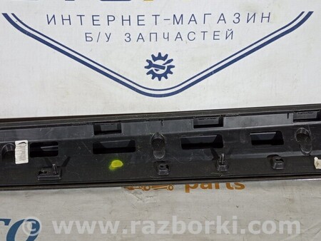 ФОТО Молдинг двері передньої лівої для Audi (Ауди) Q3 8U, 8UB (06.2011-03.2019) Киев