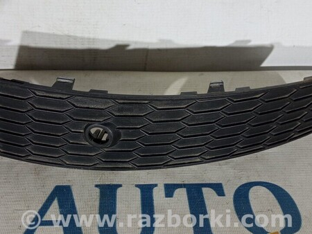 ФОТО Решітка бампера переднього для Audi (Ауди) Q3 8U, 8UB (06.2011-03.2019) Киев