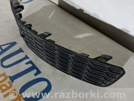 ФОТО Решітка бампера переднього для Audi (Ауди) Q3 8U, 8UB (06.2011-03.2019) Киев
