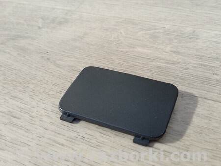 ФОТО Заглушка бампера буксировочного крюка задняя для Audi (Ауди) Q5 8R (04.2008-03.2017) Киев