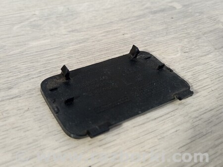 ФОТО Заглушка бампера буксировочного крюка задняя для Audi (Ауди) Q5 8R (04.2008-03.2017) Киев