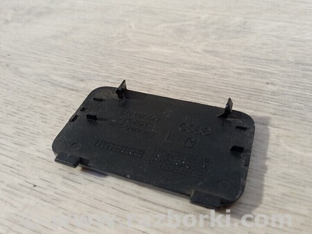 ФОТО Заглушка бампера буксировочного крюка задняя для Audi (Ауди) Q5 8R (04.2008-03.2017) Киев