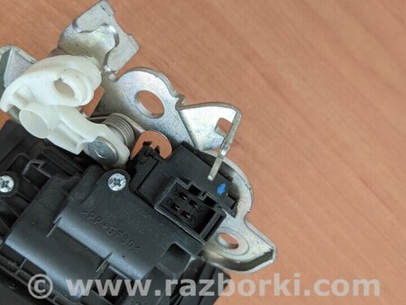 ФОТО Замок крышки багажника для Audi (Ауди) Q5 8R (04.2008-03.2017) Киев