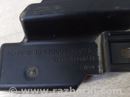 ФОТО Кронштейн крепления фары передней правой для Audi (Ауди) Q5 8R (04.2008-03.2017) Київ