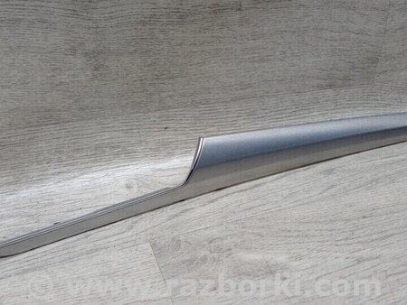 ФОТО Молдинг карти двери передней правой для Audi (Ауди) Q5 8R (04.2008-03.2017) Киев