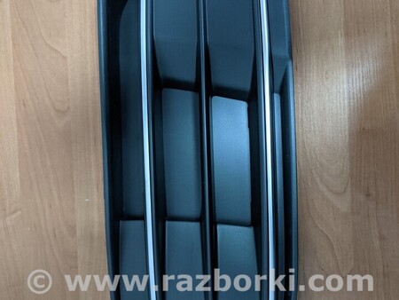ФОТО Накладка ліва для Audi (Ауди) Q5 8R (04.2008-03.2017) Київ