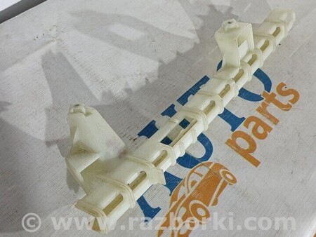 ФОТО Напрямне скло задніх правих дверей для Audi (Ауди) Q5 8R (04.2008-03.2017) Київ