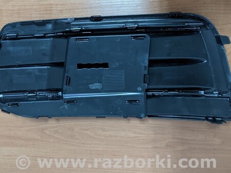 ФОТО Решетка бампера туманки Накладка права для Audi (Ауди) Q5 8R (04.2008-03.2017) Київ