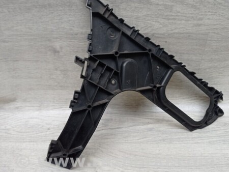 ФОТО Кронштейн кріплення направляюча заднього бампера лівий для Audi (Ауди) Q7 4M (03.2015-...) Киев