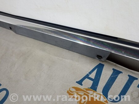 ФОТО Ущільнювач скла дверей задньої правої для Audi (Ауди) Q7 4M (03.2015-...) Киев