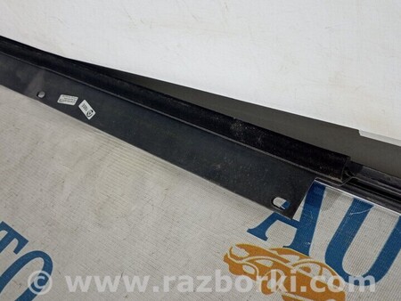 ФОТО Ущільнювач скла дверей задньої правої для Audi (Ауди) Q7 4M (03.2015-...) Киев