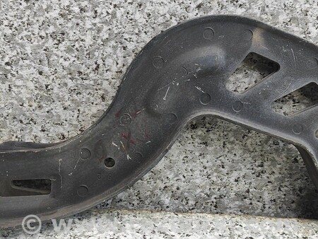 ФОТО Важіль рычаг задний левый или правый для Infiniti QX30 Киев