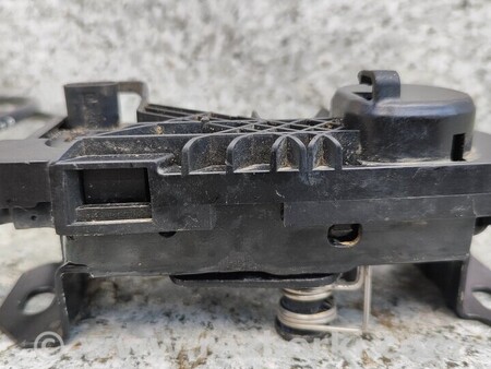 ФОТО Замок Капота Тросик для Infiniti QX30 Киев