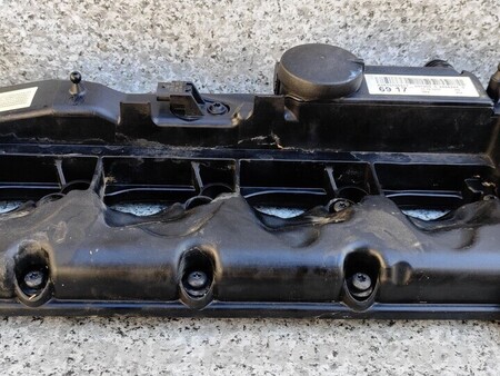 ФОТО Клапана Клапанная кришка для Infiniti QX30 Киев