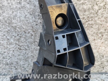 ФОТО Кронштейн бампера задній кріплення лівий або правий для Infiniti QX30 Киев