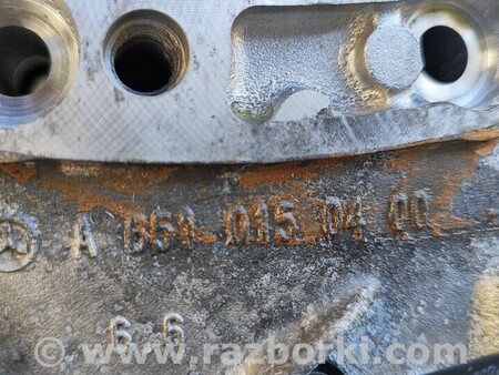 ФОТО Крышка коленвала задняя для Infiniti QX30 Киев