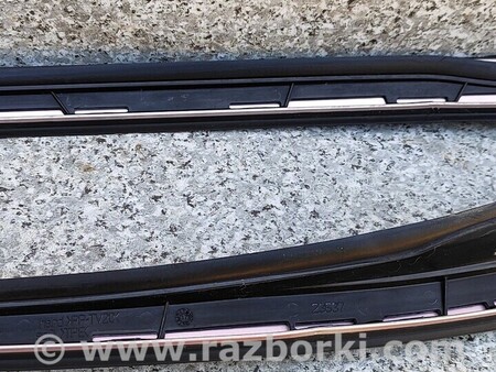 ФОТО Накладка Стекла Лобового Левая для Infiniti QX30 Киев