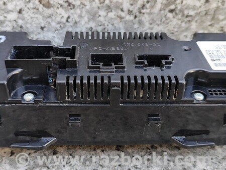 ФОТО Панель кондиціонера для Infiniti QX30 Киев