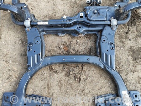 ФОТО Подрамник підрамник для Infiniti QX30 Киев