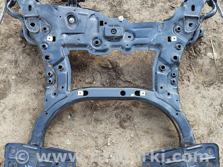 ФОТО Подрамник підрамник для Infiniti QX30 Киев