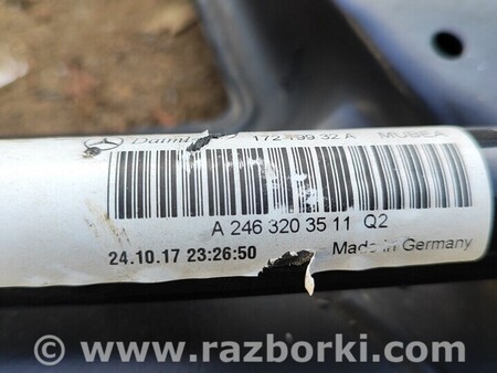 ФОТО Подрамник підрамник для Infiniti QX30 Киев