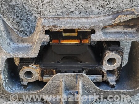 ФОТО Подушка двигуна Мотора двигателя для Infiniti QX30 Киев