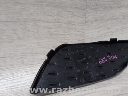 ФОТО Решітка накладка заглушка туманки ПТФ переднього бампера для Mercedes-Benz Rklasse Киев