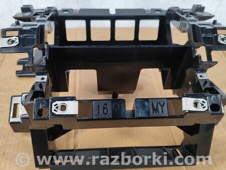 ФОТО Крипление магнитоли для Land Rover Range Rover Evoque Киев