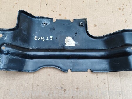 ФОТО Передний кронштейн под ведущую полуось теплоэкран для Land Rover Range Rover Evoque Киев