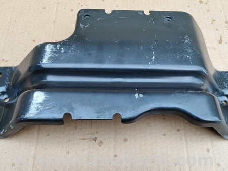 ФОТО Передний кронштейн под ведущую полуось теплоэкран для Land Rover Range Rover Evoque Киев