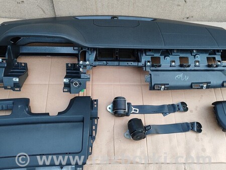 ФОТО Торпедо консоль для Land Rover Range Rover Evoque Киев