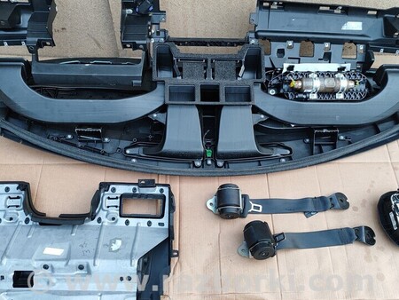 ФОТО Торпедо консоль для Land Rover Range Rover Evoque Киев