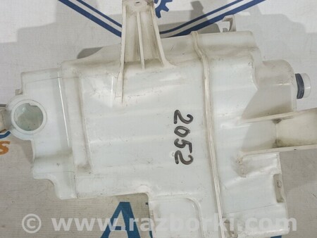 ФОТО Бачок омывателя для Toyota RAV-4 (05-12) Київ