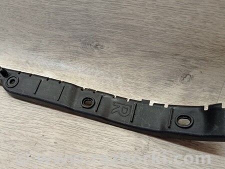 ФОТО Кронштейн кріплення направляюча заднього бампера правий для Skoda Roomster Киев